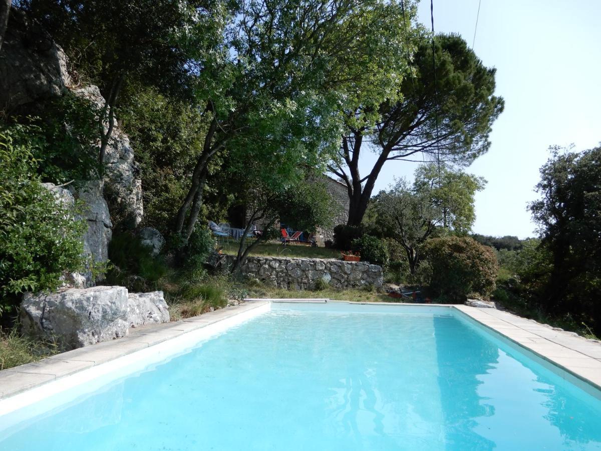 Villa Mas En Pierres Seches Avec Piscine Lussan  Esterno foto